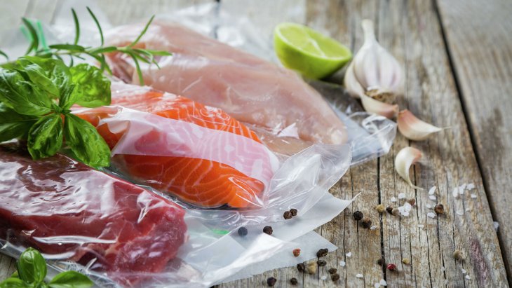 От болезней сердца и холестерина: назван полезный жирный продукт для женщин