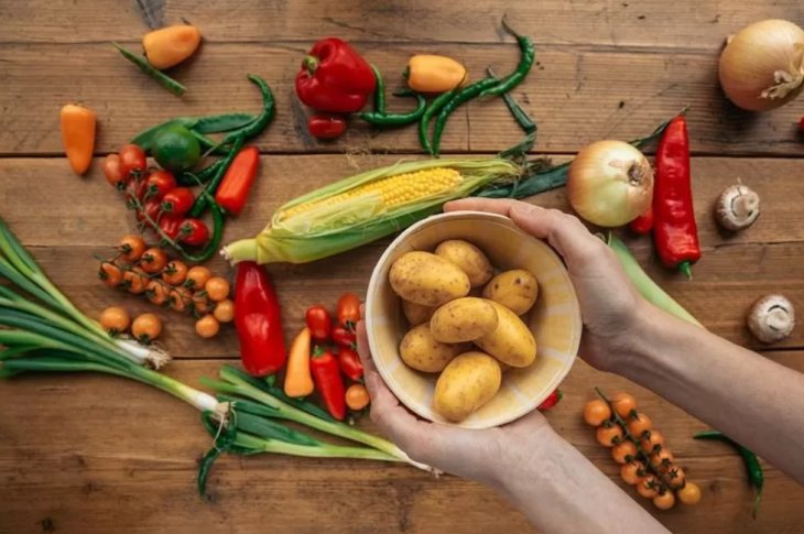 Дієтологи назвали 7 продуктів для комфортного та смачного схуднення