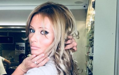 Дана Борисова с дочкой улетела на Самуи