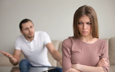 Пассивная агрессия: как она проявляется в отношениях с родственниками