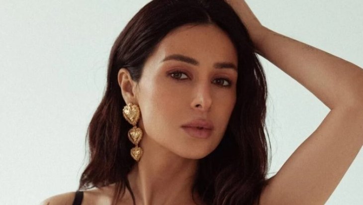 Злата Огневич показала свою бабушку