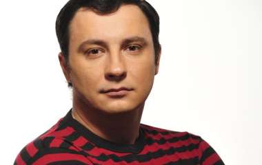 Дмитрий Танкович позировал с дельфинами