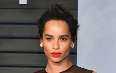 Зои Кравиц украсила обложку британского «ELLE»