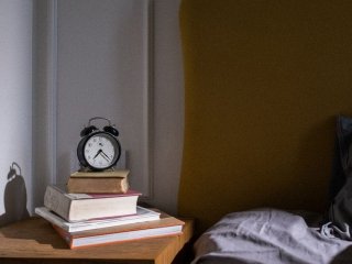 Ніколи не лягайте спати в цей час: лікарі пояснили, чим це загрожує здоров’ю