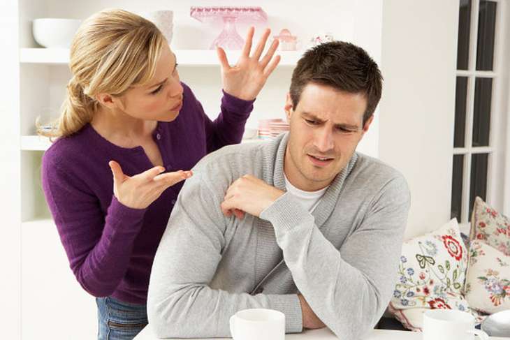 5 поступков, которыми вы унижаете своего мужчину