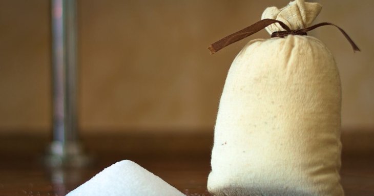 Поставте в льох один мішечок з цим продуктом — забудете про конденсат і вологу: повітря буде свіжим