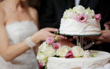 Как выбрать свадебный торт: 5 модных новинок, актуальные тренды