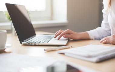 Трудовые будни: как расположить к себе начальство и коллег?