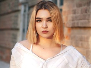 Двадцять стрижок для тонкого волосся, які візуально додають об’єму: модні варіанти боба