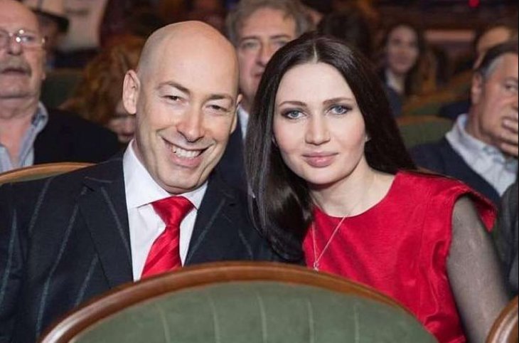 Жена Гордона откровенно рассказала о ревности и брачном контракте: новое интервью Алеси Бацман уже вовсю обсуждают в Сети