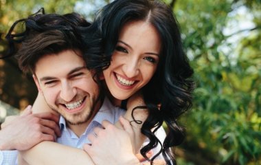 Как заставить девушку смеяться, 10 простых способов
