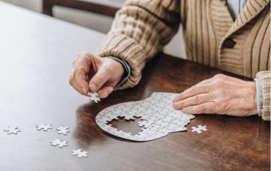 Ученые выяснили, сколько людей скрывают симптомы деменции от близких и врачей