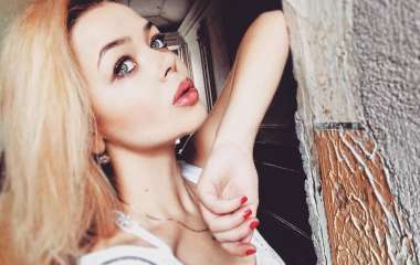 Алина Гросу очаровала подписчиков новой фотографией