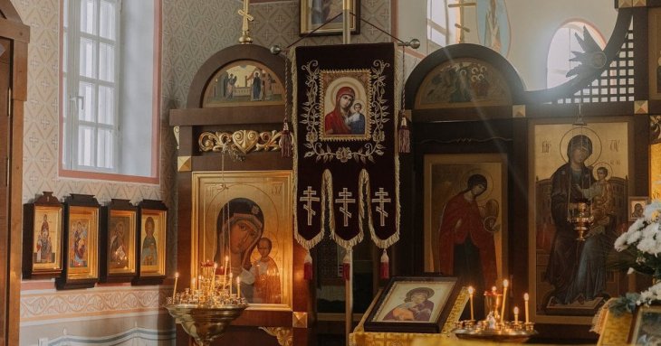 Повний церковний календар 2026 року: усі великі свята, пости й батьківські поминальні суботи — з точними датами