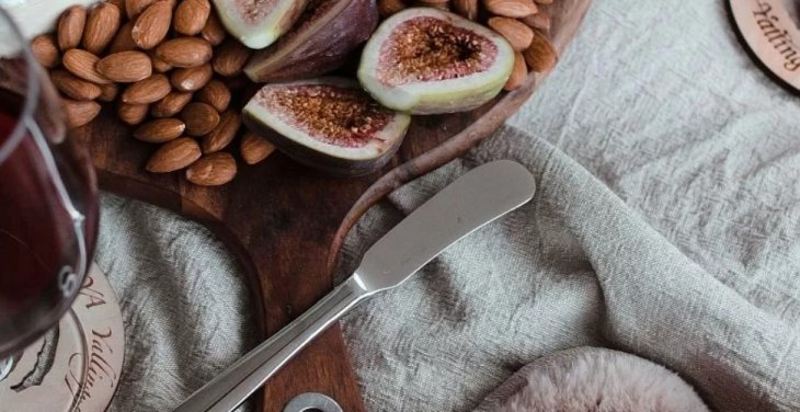 Які продукти допомагають жінкам відновити гормональний баланс