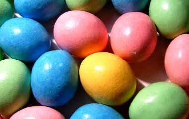 Які яйця не можна фарбувати на Великдень