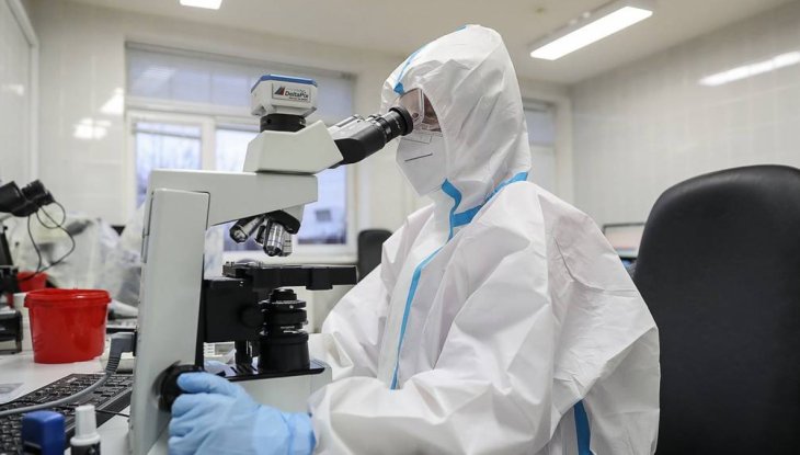 Вчені дізналися, як коронавірус еволюціонує в організмі онкохворих