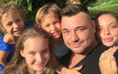 Сергей Жуков отказывается спонсировать творчество своих детей