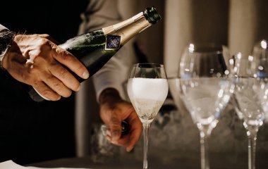Медики назвали пять полезных свойств шампанского