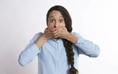 Неприємний запах із рота назвали симптомом небезпечних хвороб