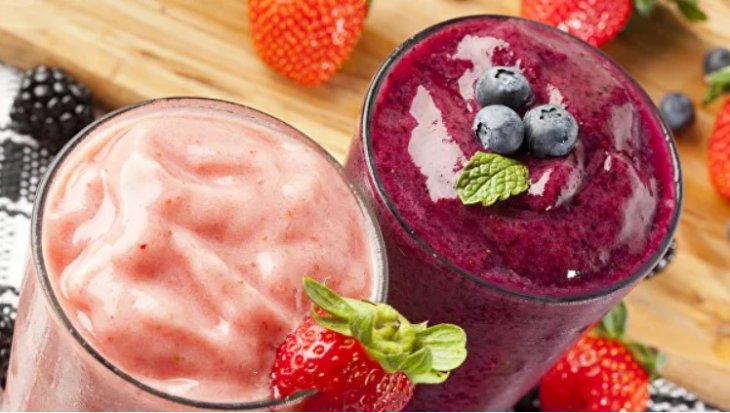 Дієтолог розповіла, якими продуктами можна замінити енергетики