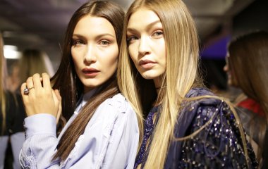 Сестры Хадид, Кайя Гербер и Рита Ора на показе Miu Miu