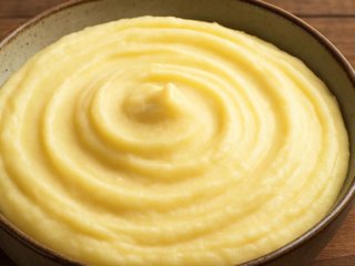 Чому не можна готувати пюре блендером: найгрубіша помилка