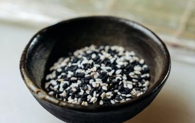 Індійський лікар назвала один спосіб і два продукти, які допоможуть швидко підвищити рівень кальцію в організмі
