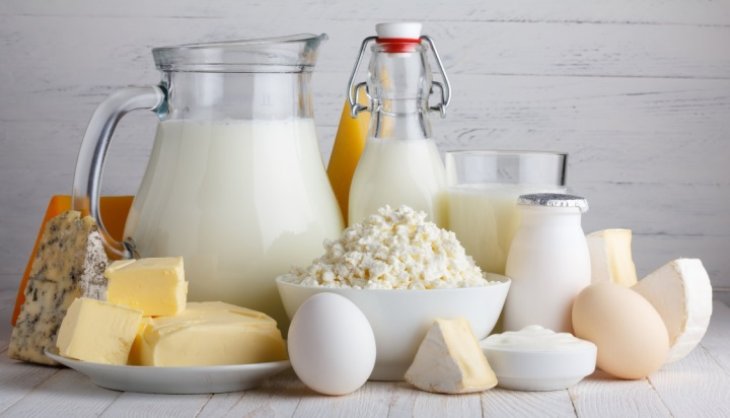 Врач рассказала, отсутствие каких продуктов в рационе подростка увеличивает риск переломов