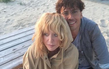 На новых снимках Алла Пугачева выглядит моложе Максима Галкина