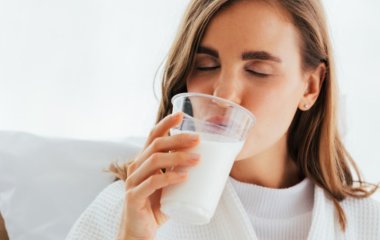 Можно сбросить до 10 кг: как работает кефирная диета, на которой сидят многие звезды