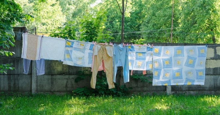 Як прати постільну білизну, щоб вона була свіжою та м’якою: десять хитрощів, про які мало хто знає