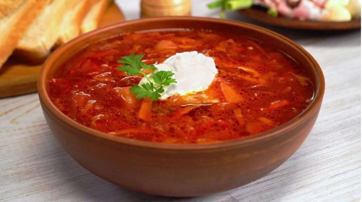 Ароматный и наваристый: рецепт украинского борща с квашеной капустой