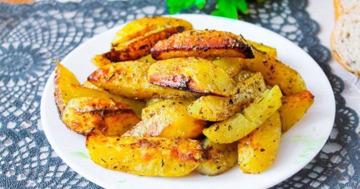 Що приготувати, коли мало грошей: 10 бюджетних страв із простих продуктів