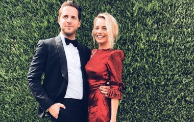 Марго Робби с мужем появилась на обложке глянца (фото)