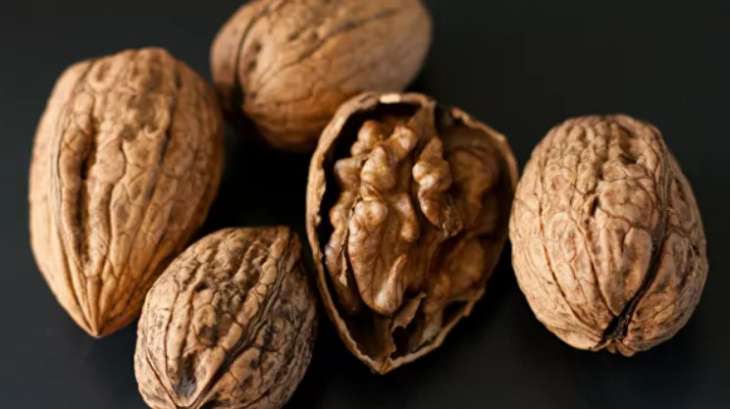 Ученые выяснили, что грецкие орехи полезны для сердца и кишечника