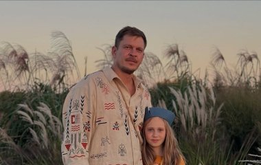 Відомий актор показав дієвий саморобний прилад, який без електрики та опалення обігріває будинок