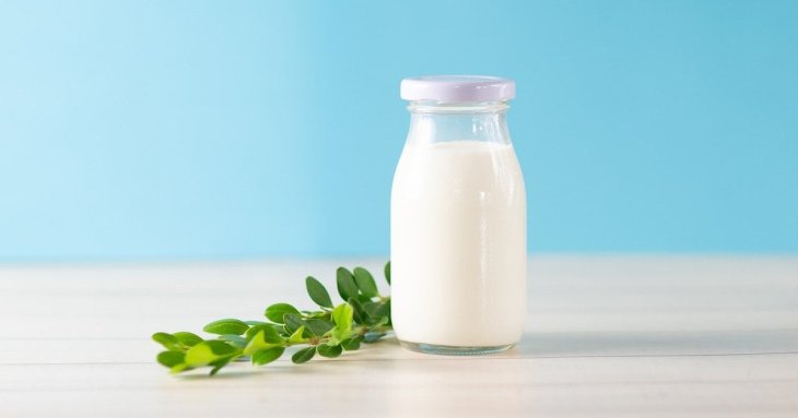 Звичний молочний продукт захистить зуби — його вживають всі українці