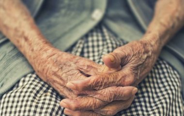 Вчені назвали захворювання, яке прискорює старіння людини