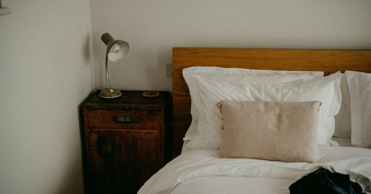 Як заснути у спеку та не прокидатися вночі: простий трюк, який варто спробувати