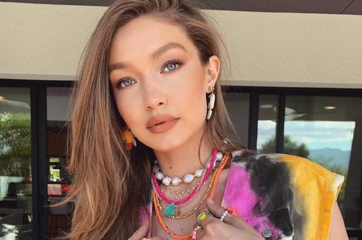 Джиджи Хадид поделилась новыми фото, сделанными незадолго до рождения дочери