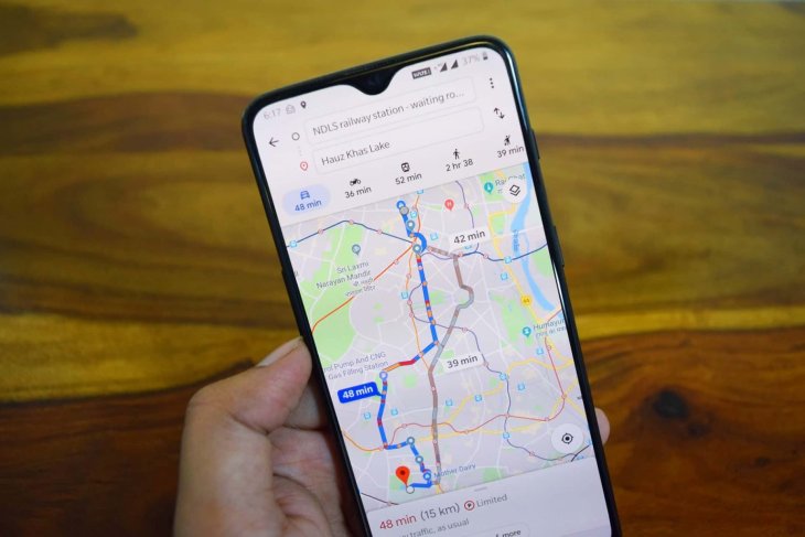 Мужчина развелся с женой после того, как случайно увидел ее на снимках Google Maps