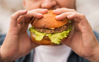 Названі продукти, які не потрібно їсти після 40 років