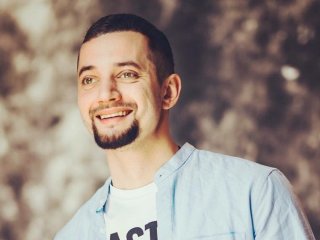 Стас Шурінс вперше за багато років з'явився на публіці: який зараз вигляд має 36-річний співак