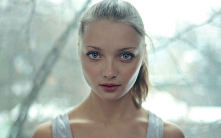 Екатерина Вилкова опубликовала фото из гримерки