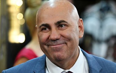 Иосиф Пригожин, перенесший болезнь, учится ходить заново
