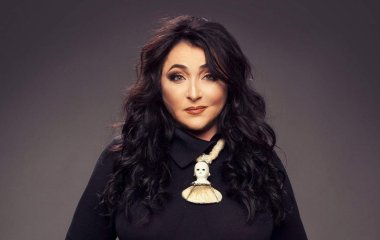 Лолита со стекающей по лицу липкой жижей вызвала отвращение