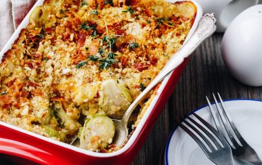 Запеканка из брюссельской капусты с беконом за 35 минут: быстро и полезно