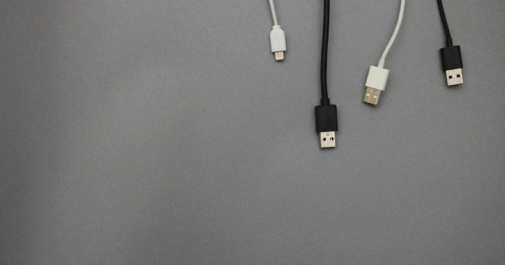 Ви точно цього не знали: що насправді означає фіолетовий USB-порт