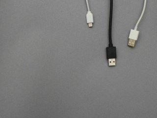 Ви точно цього не знали: що насправді означає фіолетовий USB-порт
